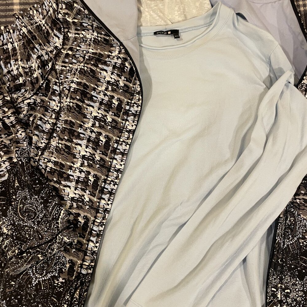 Bylyse Matching zip up and long sleeve shirt